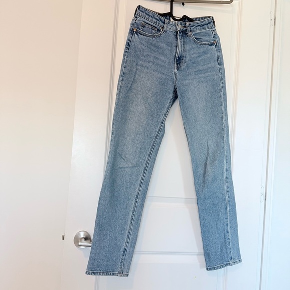 H&M Light Blue Straight Leg Women's Jeans - Picture 2 of 9